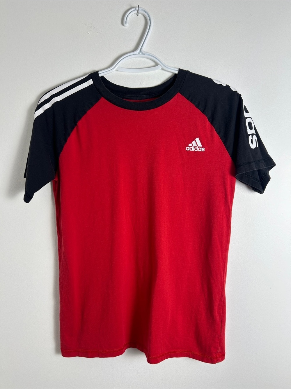 adidas Red and Black Short Sleeve Raglan Tee size medium fits small